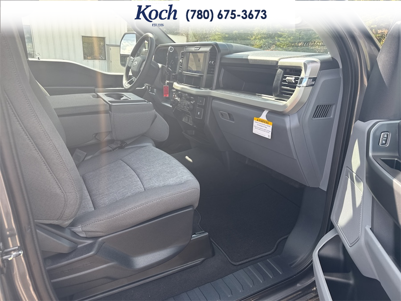NEW 2026 Ford F-350 Super Duty XL - Carbonized Grey Metallic Exterior / MEDIUM DARK SLATE CLOTH Interior - $93,974 - Stock #A26131 - VIN 1FT8W3BT4TED60504 - Photo 21