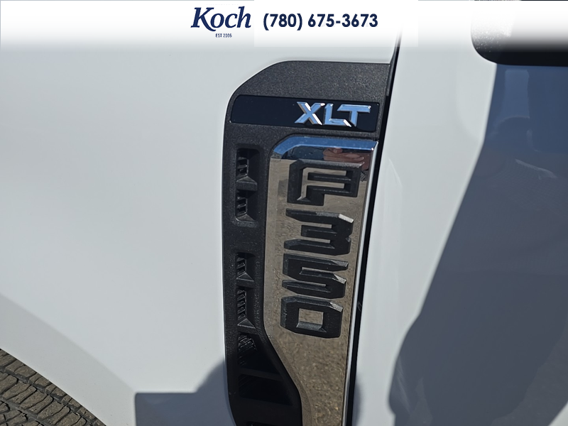 NEW 2026 Ford F-350 Super Duty XLT - Oxford White Exterior / MEDIUM DARK SLATE CLOTH Interior - $96,610 - Stock #A26124 - VIN 1FT8W3DT0TED88927 - Photo 32
