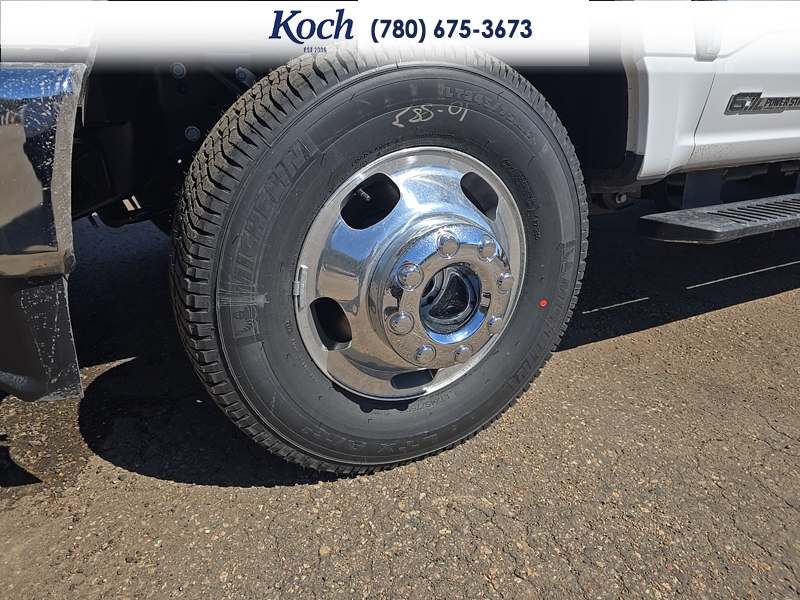 NEW 2026 Ford F-350 Super Duty XLT - Oxford White Exterior / MEDIUM DARK SLATE CLOTH Interior - $96,610 - Stock #A26124 - VIN 1FT8W3DT0TED88927 - Photo 33