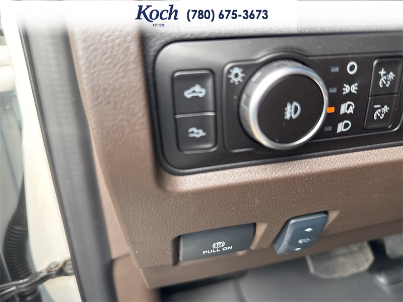 NEW 2026 Ford F-350 Super Duty King Ranch - Star White Tri-coat Metallic Exterior / JAVA LEATHER Interior - $124,339 - Stock #A26200 - VIN 1FT8W3DTXTEE46591 - Photo 38