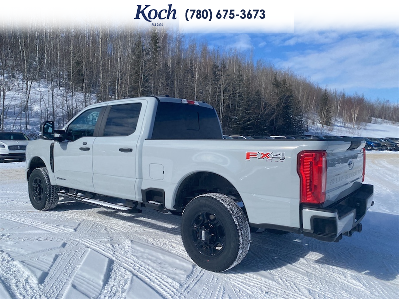 NEW 2026 Ford F-350 Super Duty XL - Avalanche Exterior / MEDIUM DARK SLATE CLOTH Interior - $94,724 - Stock #A26116 - VIN 1FT8W3BTXTED99842 - Photo 3