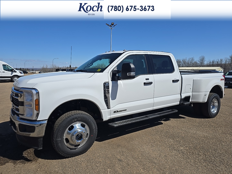 NEW 2026 Ford F-350 Super Duty XLT - Oxford White Exterior / MEDIUM DARK SLATE CLOTH Interior - $96,610 - Stock #A26124 - VIN 1FT8W3DT0TED88927 - Photo 5