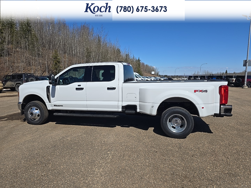 NEW 2026 Ford F-350 Super Duty XLT - Oxford White Exterior / MEDIUM DARK SLATE CLOTH Interior - $96,610 - Stock #A26124 - VIN 1FT8W3DT0TED88927 - Photo 8