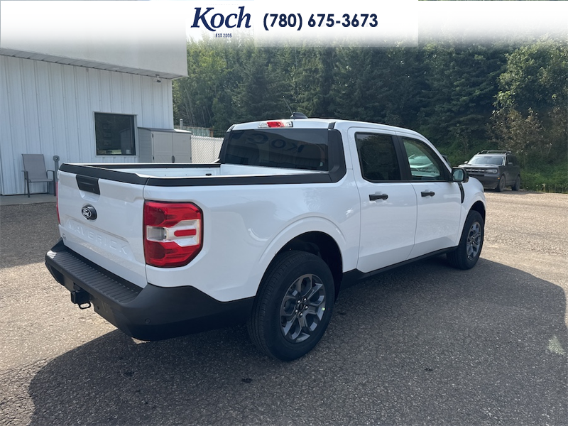NEW 2026 Ford Maverick XLT - Oxford White Exterior / NAVY PIER/ASPEN GREY, UNIQUE CLOTH FRONT BUCKET SEATS Interior - $46,290 - Stock #A26236 - VIN 3FTTW8JA5TRB27011 - Photo 11