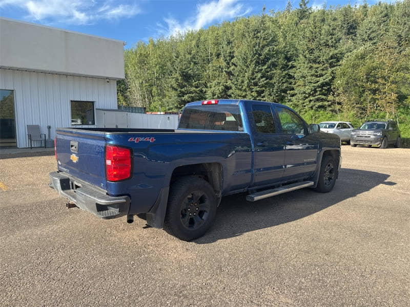 USED 2017 Chevrolet Silverado 1500 LT - $18,995 - Stock #A26206A - VIN 1GCVKREC9HZ199712 - Photo 2